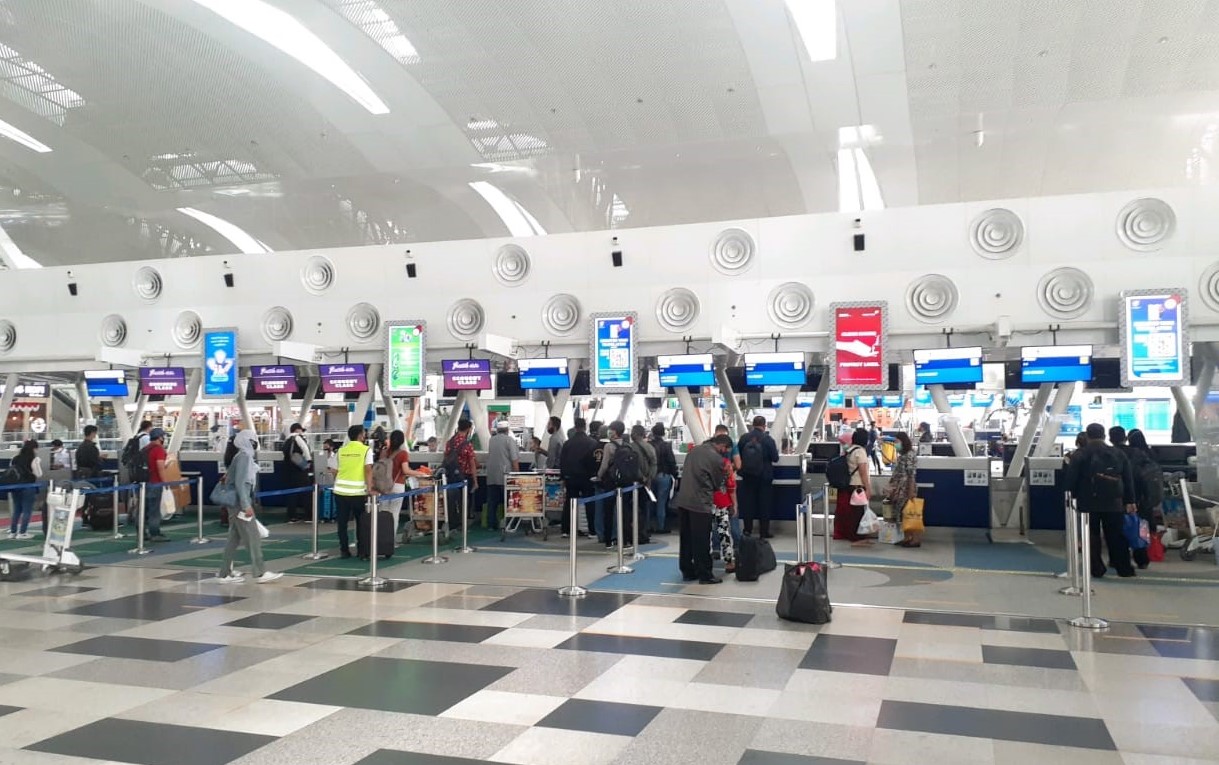 Suasana Check-in Counter Bandara Kualanamu Medan Agustus 2020