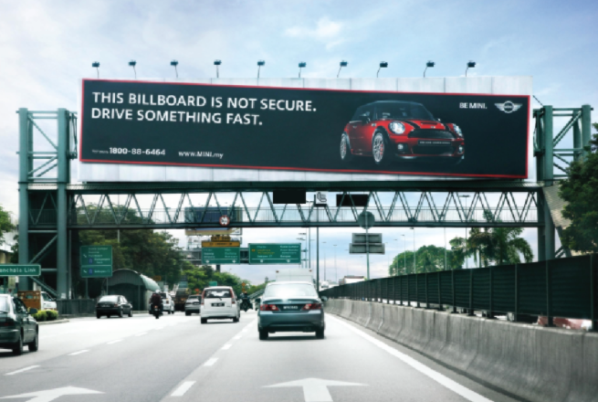 Billboard Iklan Otomotif Mini Cooper di Kuala Lumpur, Malaysia