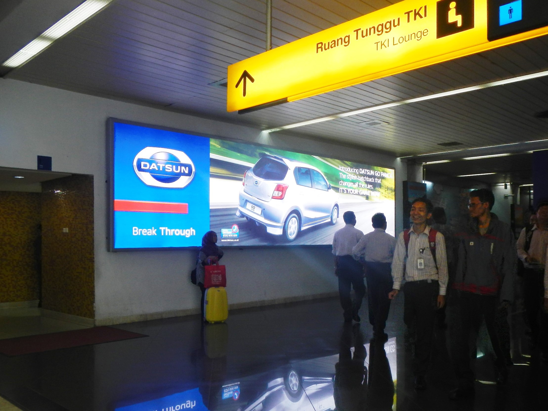 Lightbox Branding Datsun di Bandara Internasional Soekarno-Hatta